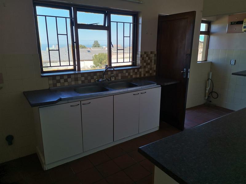 To Let 3 Bedroom Property for Rent in Dana Bay Western Cape